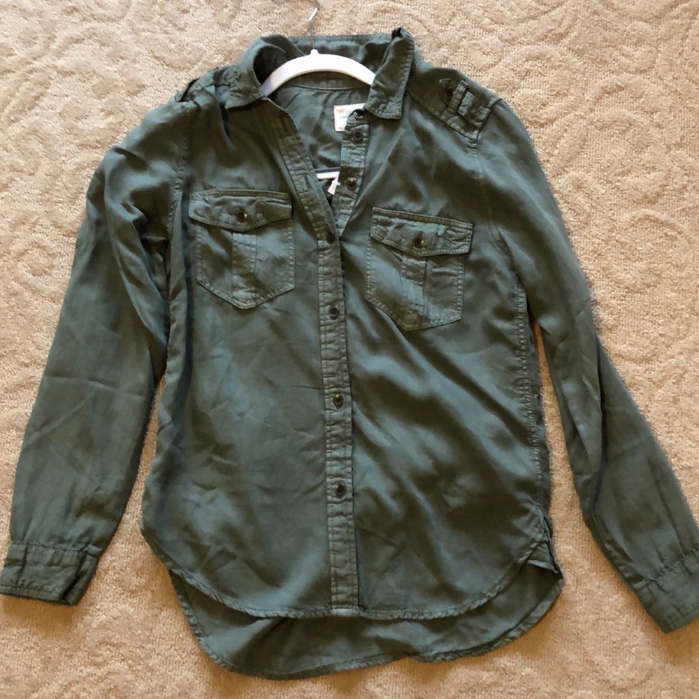 NWT army green button up